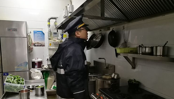 面对雾霾，我们该怎么办？